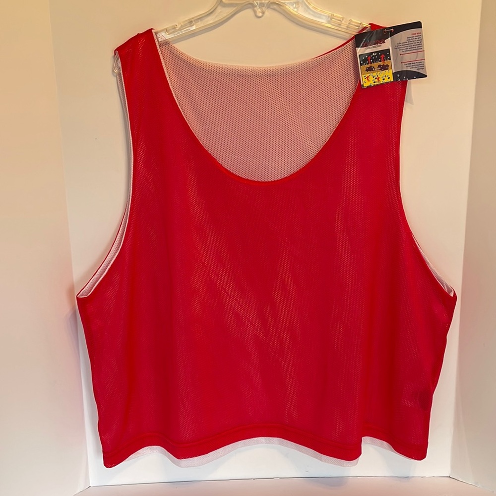 VKM Mens Reversable  Large Tank top NWT